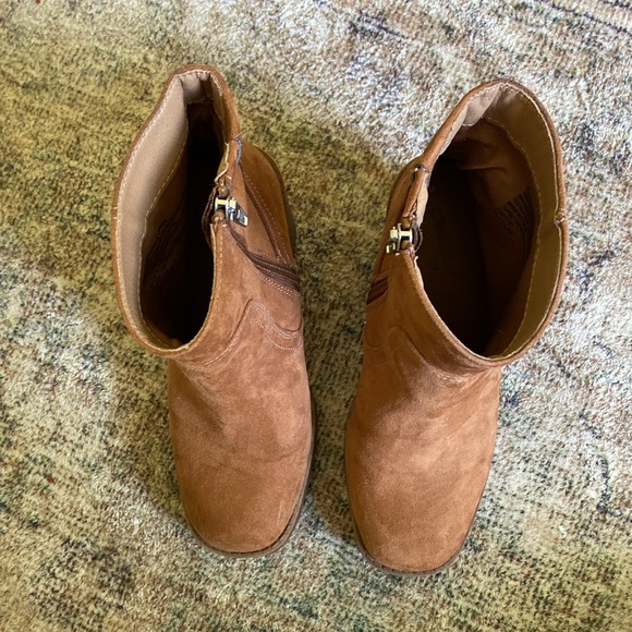 BOOTIES - Picture 4 of 6